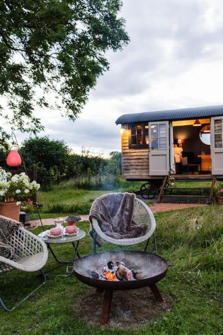 Toadland Shepherd Huts Durham Kültér fotó