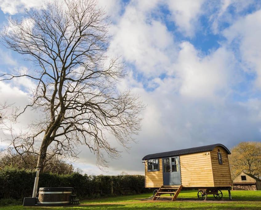 Toadland Shepherd Huts Durham Kültér fotó